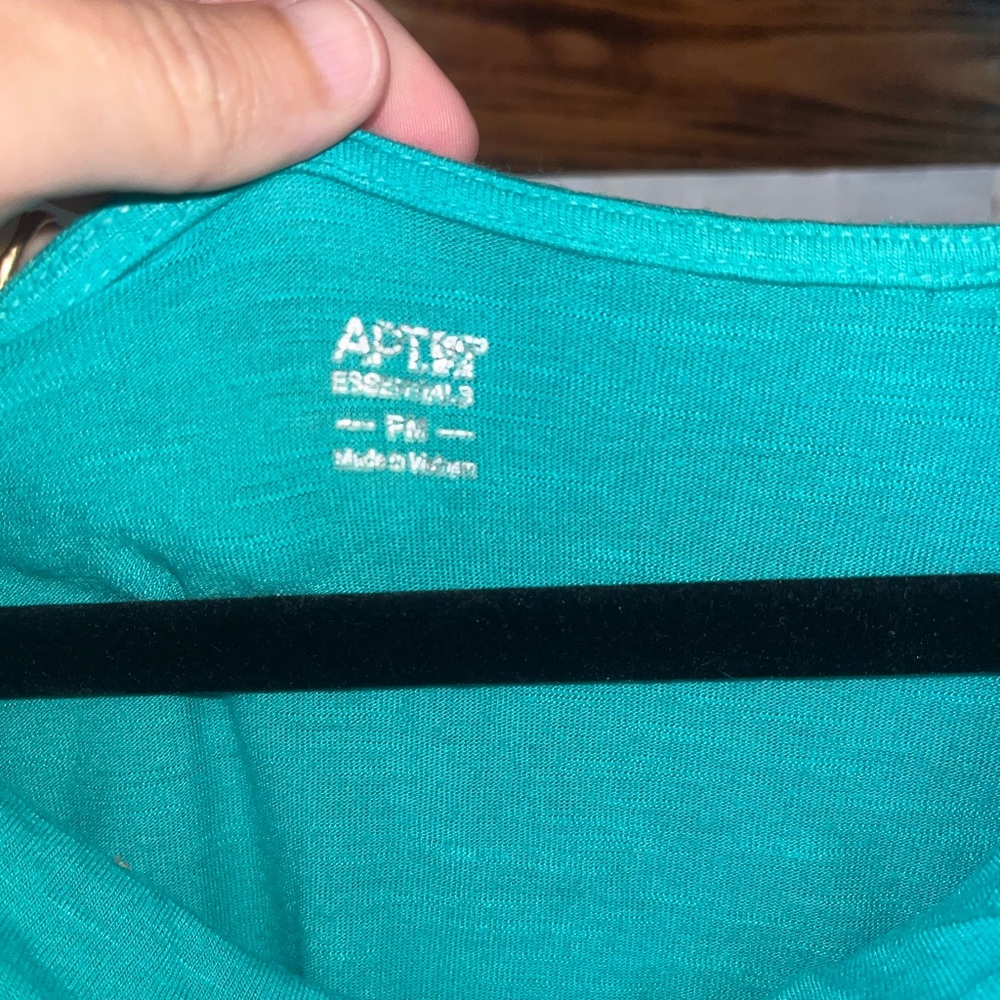 Apt. 9 teal Cap Sleeve Relaxed drape neck Blouse - Picture 3 of 3